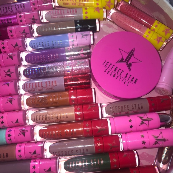 Meet your Posher, Ashley Marie - Picture 6 of 6